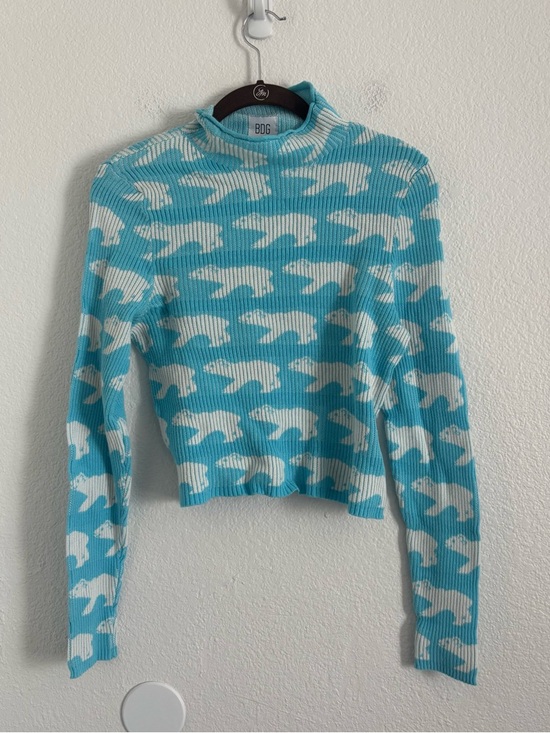 Urban Outfitters Sweaters - BDG Urban Outfitters Size Large Blue Polar Bear Ribbed Cropped Sweater